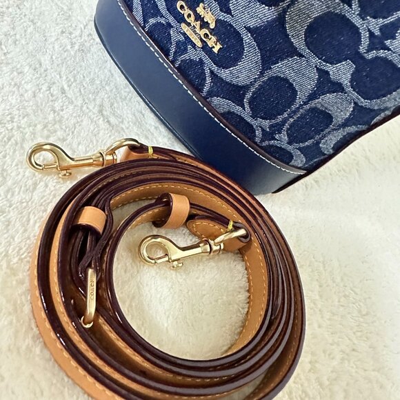 COACH mini denim bucket bag - Picture 5 of 8